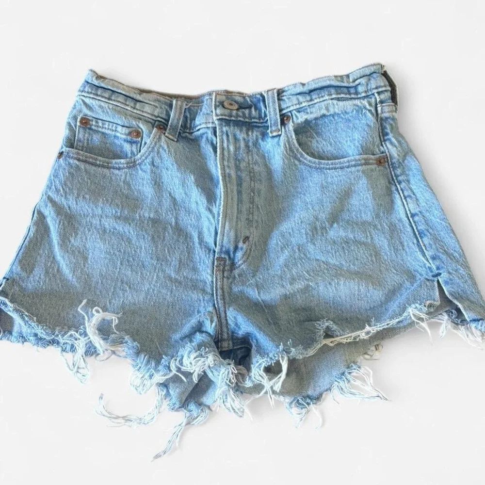 Abercrombie & Fitch Light Blue Distressed Denim Cutoff Shorts - Picture 1 of 2